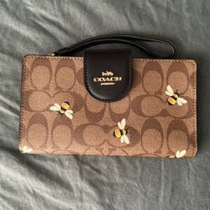 Coach wristlet large wallet bee pattern